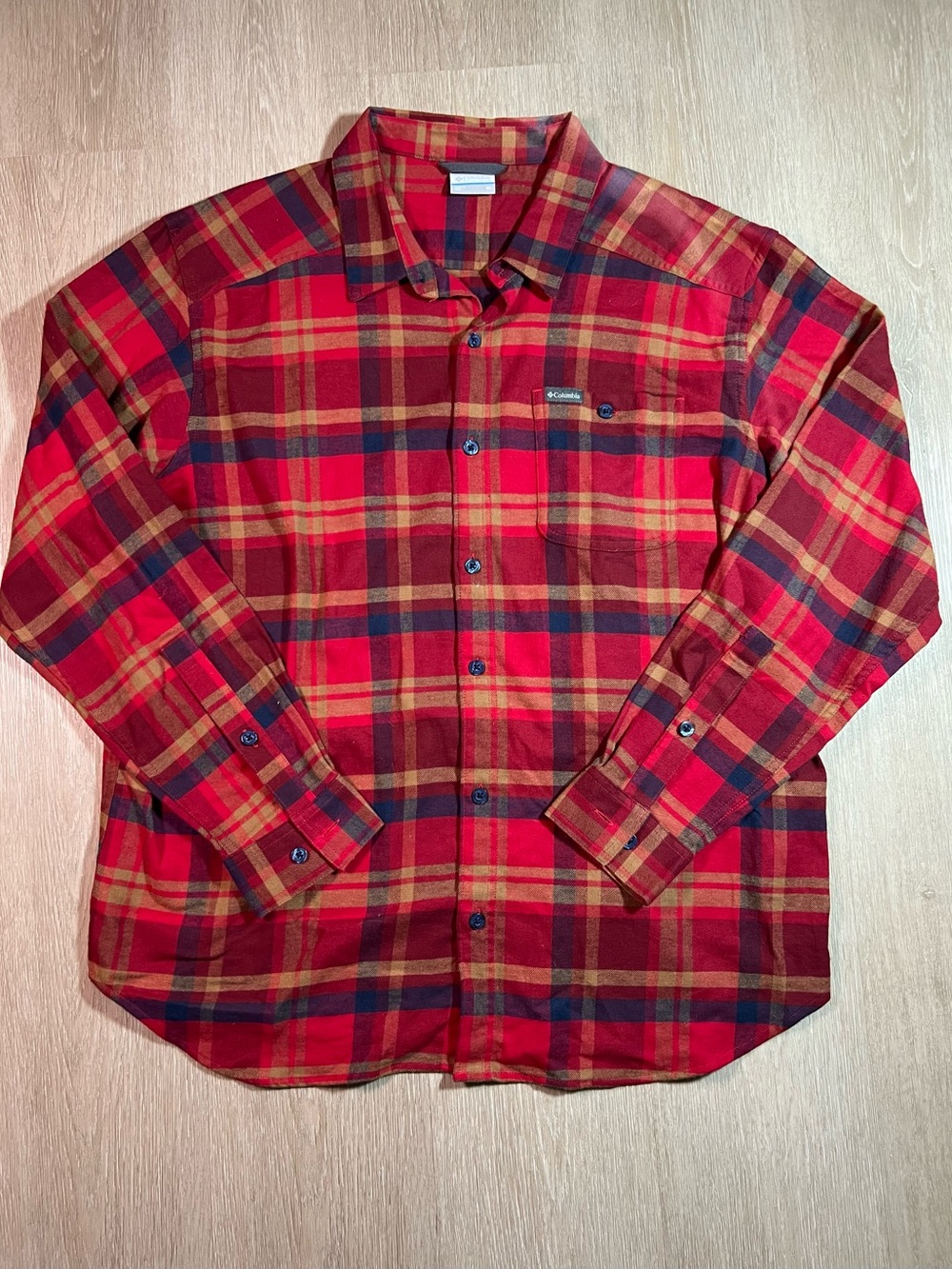 Columbia Men's Red Plaid Flannel Shirt - Classic Button-Up